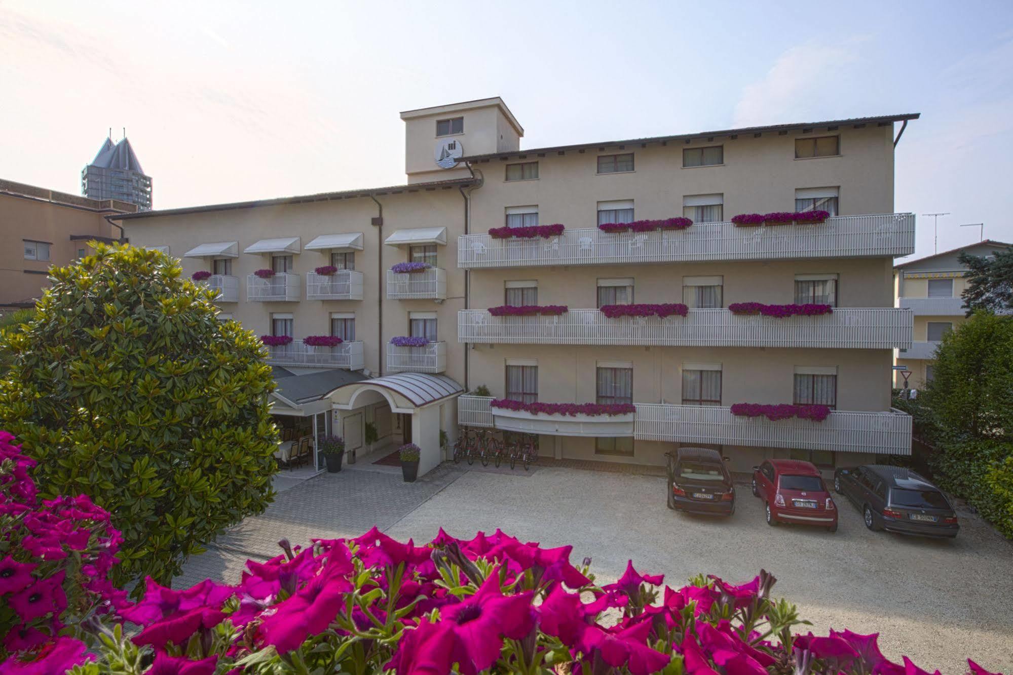 Hotel Imperia Lido di Jesolo Luaran gambar