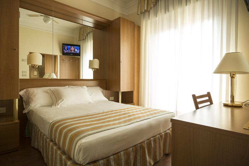 Hotel Imperia Lido di Jesolo Luaran gambar